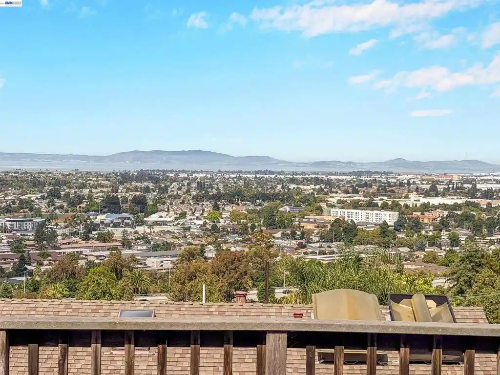 Photo 1 of Single family home for sale at 16805 President Dr, Castro Valley, CA 94578 | MLS# 41142389 | Listing updated on 2026-10-26