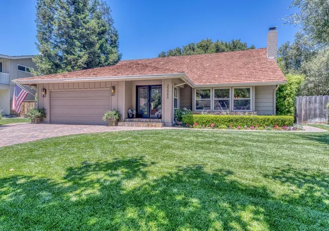 3rd image of 23086 Espada Dr, Salinas, CA 93908 | MLS# ML82054881