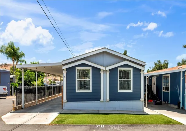 Photo 2 of Manufactured home for sale at 300 N Ellis #78, Lake Elsinore, CA 92530 | MLS# OC26159847 | Listing updated on 2026-10-10