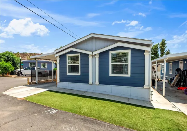 Photo 3 of Manufactured home for sale at 300 N Ellis #78, Lake Elsinore, CA 92530 | MLS# OC26159847 | Listing updated on 2026-10-10