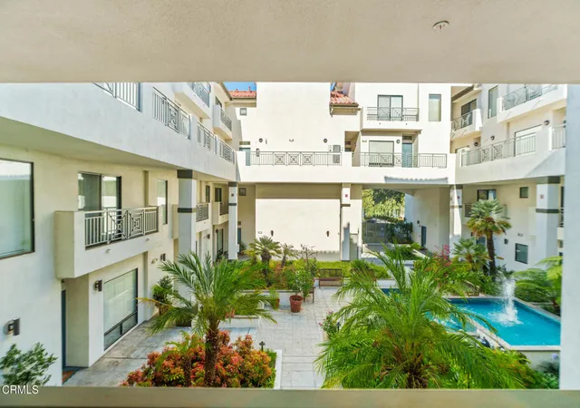 Photo 2 of Condo for sale at 111 S Oak Knoll Ave #107, Pasadena, CA 91101 | MLS# P1-28146 | Listing updated on 2026-09-25
