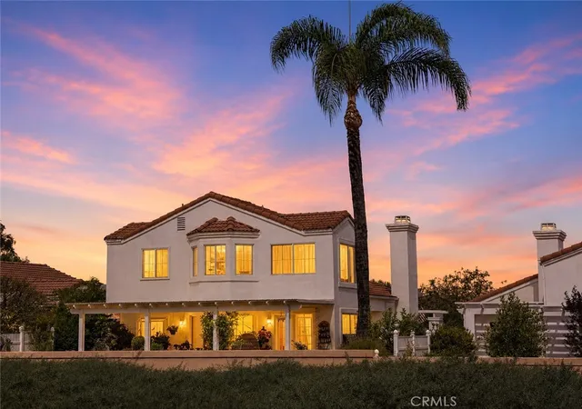Photo 2 of Single family home for sale at 40622 Via Amapola, Murrieta, CA 92562 | MLS# SW26160016 | Listing updated on 2026-10-13