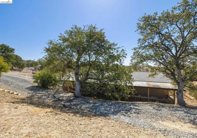 Photo 2 of Manufactured home for sale at 2481 Stoney Ct, La Grange, CA 95329 | MLS# 41142451 | Listing updated on 2026-09-11