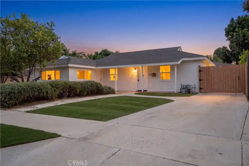 Photo 1 of Sale Pending at 7337 Caldus Ave, Van Nuys, CA 91406 | MLS# SR26160233 | Listing updated on 2026-10-28