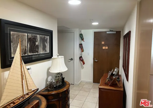 Photo 4 of Condo for sale at 13700 Marina Pointe Dr #722, Marina Del Rey, CA 90292 | MLS# 26863147 | Listing updated on 2026-09-10