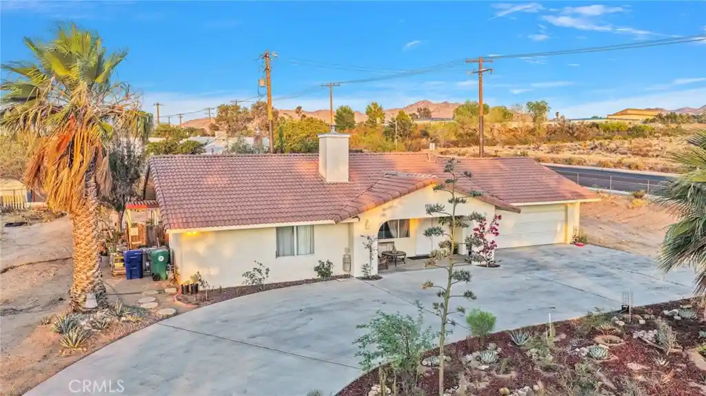Photo 1 of Single family home for sale at 7685 Hilton, Yucca Valley, CA 92284 | MLS# HD26160237 | Listing updated on 2026-10-19