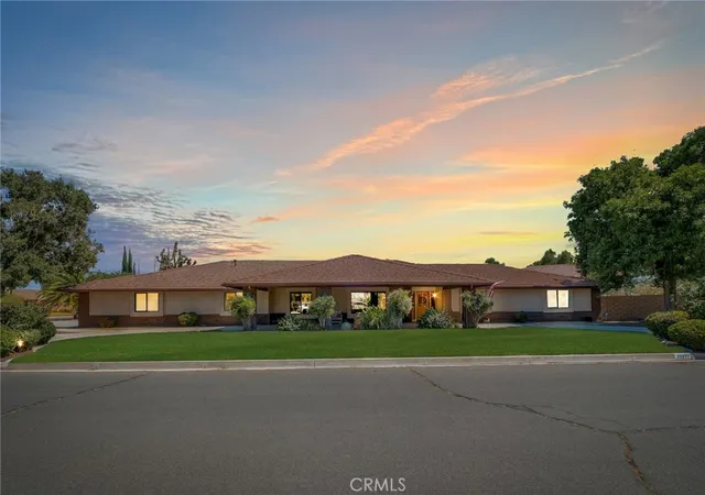Photo 1 of Sale Pending at 20277 Waco, Apple Valley, CA 92308 | MLS# HD26160357 | Listing updated on 2026-10-09