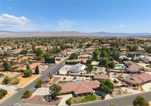 Photo 4 of Sale Pending at 20277 Waco, Apple Valley, CA 92308 | MLS# HD26160357 | Listing updated on 2026-10-09