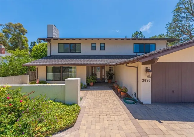Photo 1 of Sale Pending at 2896 Via Victoria, Palos Verdes Estates, CA 90274 | MLS# SB26130418 | Listing updated on 2026-10-09