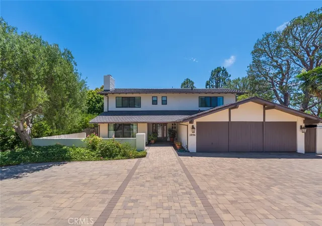 Photo 2 of Sale Pending at 2896 Via Victoria, Palos Verdes Estates, CA 90274 | MLS# SB26130418 | Listing updated on 2026-10-09