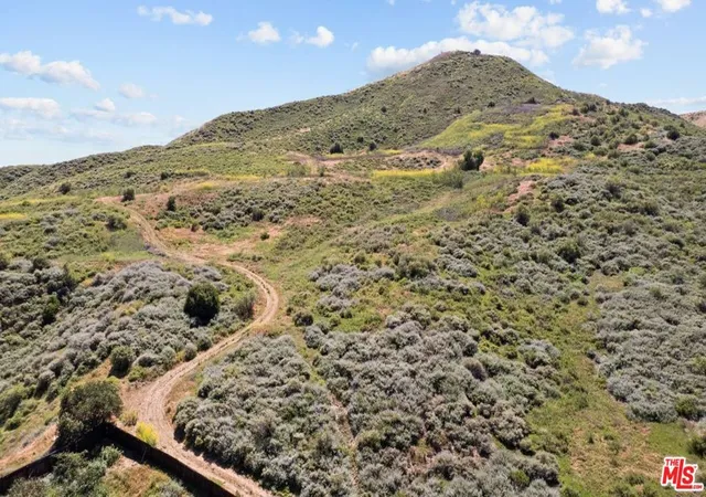 Photo 1 of Land for sale at 0 Apn 3272 032 086, Castaic, CA 91384 | MLS# 26862987 | Listing updated on 2026-09-24