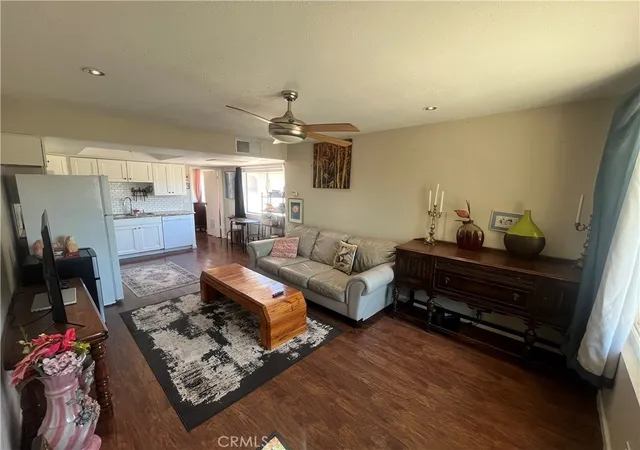 Listing Photo 4 - Condo for sale in building located at 64281 Spyglass, Desert Hot Springs, CA 92240 - Unit #30