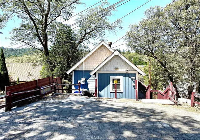 Photo 3 of Single family home for sale at 29251 Lake Brk, Cedar Glen, CA 92321 | MLS# PW26160417 | Listing updated on 2026-10-03
