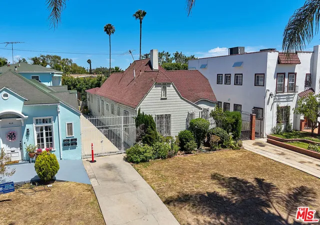 Photo 2 of Multi family home for sale at 810 S Norton Ave, Los Angeles, CA 90005 | MLS# 26863049 | Listing updated on 2026-09-23