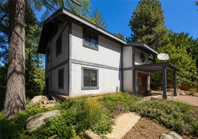 Photo 2 of Single family home for sale at 6364 Spruce, Angelus Oaks, CA 92305 | MLS# BB26159509 | Listing updated on 2026-10-06