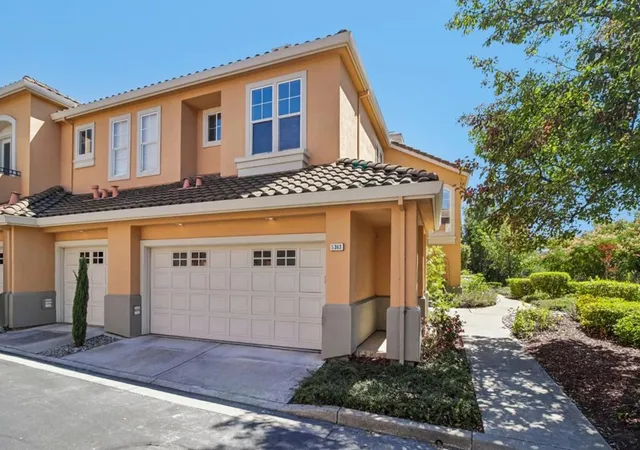 Townhouse for sale at 5383 Silver Trl Ct, San Jose, CA 95138 | MLS# ML82054185