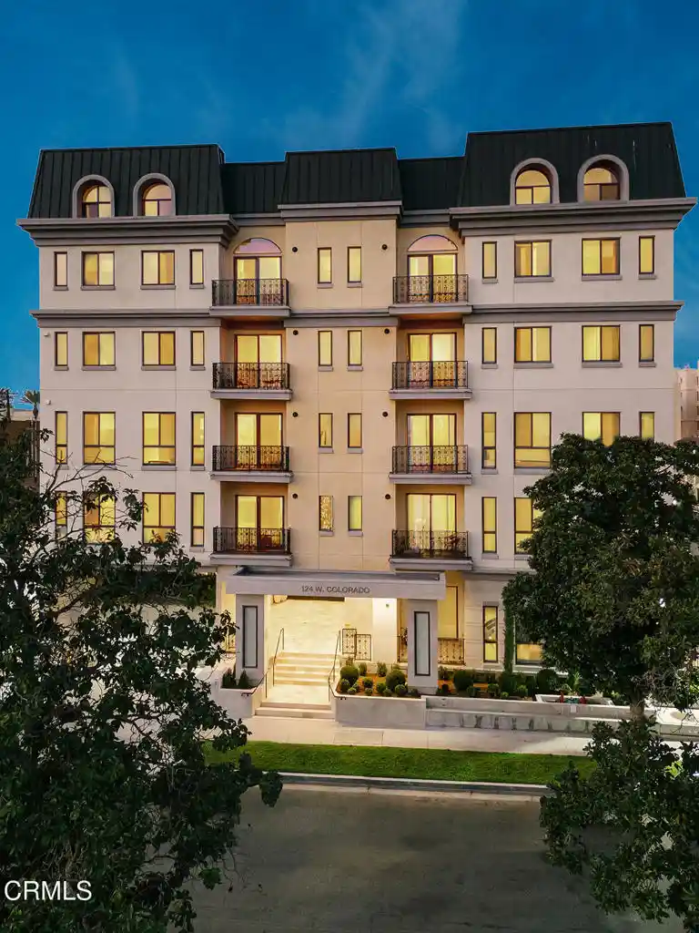 Listing Photo 1 - Condo for sale in 124 W Colorado St located at 124 W Colorado St, Glendale, CA 91204 - Unit #401