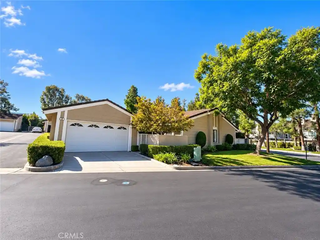 Listing Photo 1 - Condo for sale in building located at 12 Springwater, Irvine, CA 92604