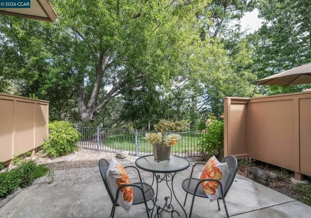 Photo 2 of Sale Pending at 1252 Singingwood Ct #3, Walnut Creek, CA 94595 | MLS# 41142536 | Listing updated on 2026-09-30