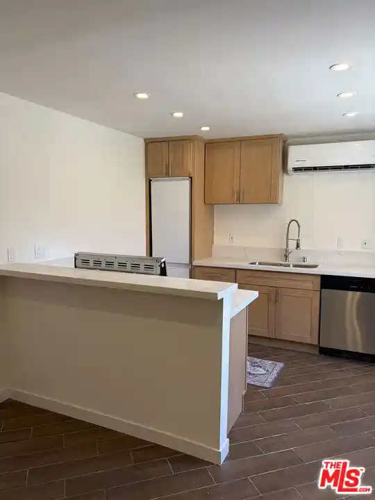 Listing Photo 1 - Condo for sale in 64285 Spyglass Ave located at 64285 Spyglass Ave, Desert Hot Springs, CA 92240 - Unit #16