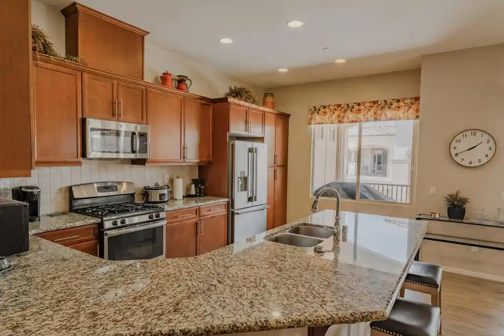 Listing Photo 2 - Condo for sale in 2300 Via Calderia located at 2300 Via Calderia, Palm Desert, CA 92260 - Unit #2305