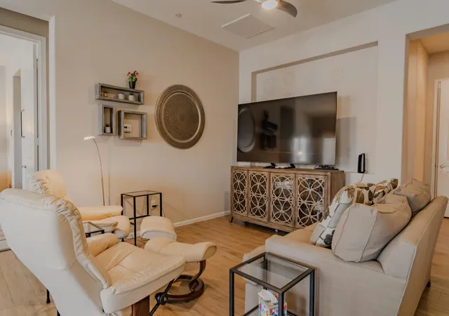 Listing Photo 3 - Condo for sale in building located at 2300 Via Calderia, Palm Desert, CA 92260 - Unit #2305