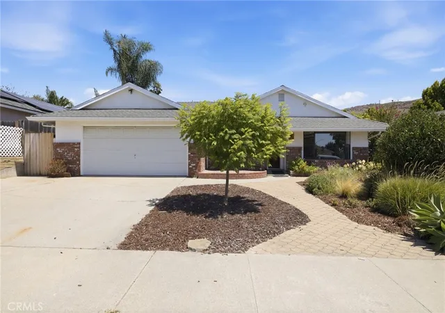 Photo 2 of Single family home for sale at 334 Margarita Ave, San Luis Obispo, CA 93401 | MLS# SC26158153 | Listing updated on 2026-10-11