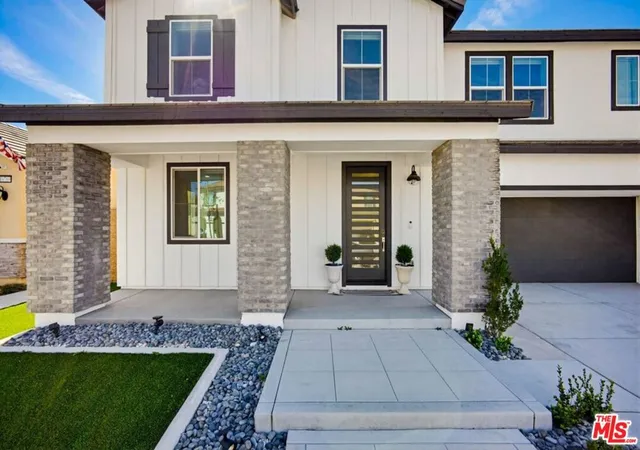 Photo 2 of Single family home for sale at 16763 Mistletoe Ln, Fontana, CA 92336 | MLS# 26863437 | Listing updated on 2026-10-09