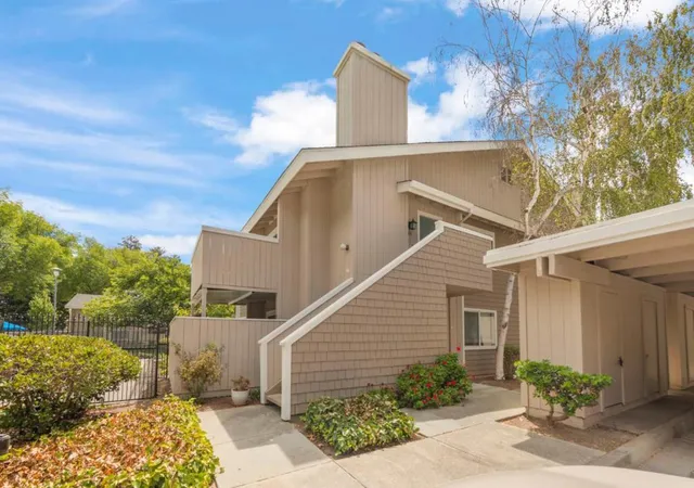 Photo 2 of Condo for sale at 5516 Sean Cir #44, San Jose, CA 95123 | MLS# ML82054116 | Listing updated on 2026-10-04