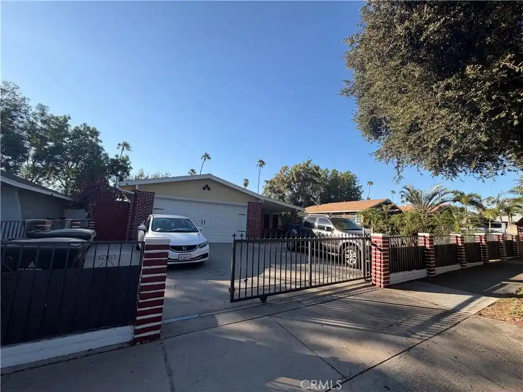 Photo 1 of Single family home for sale at 7235 Fiesta Ave, Riverside, CA 92504 | MLS# PW26160847 | Listing updated on 2026-10-21