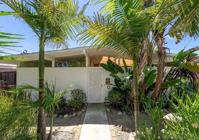Photo 2 of Sale Pending at 3341 Tropicana Dr, Oceanside, CA 92054 | MLS# 260018059SD | Listing updated on 2026-08-04