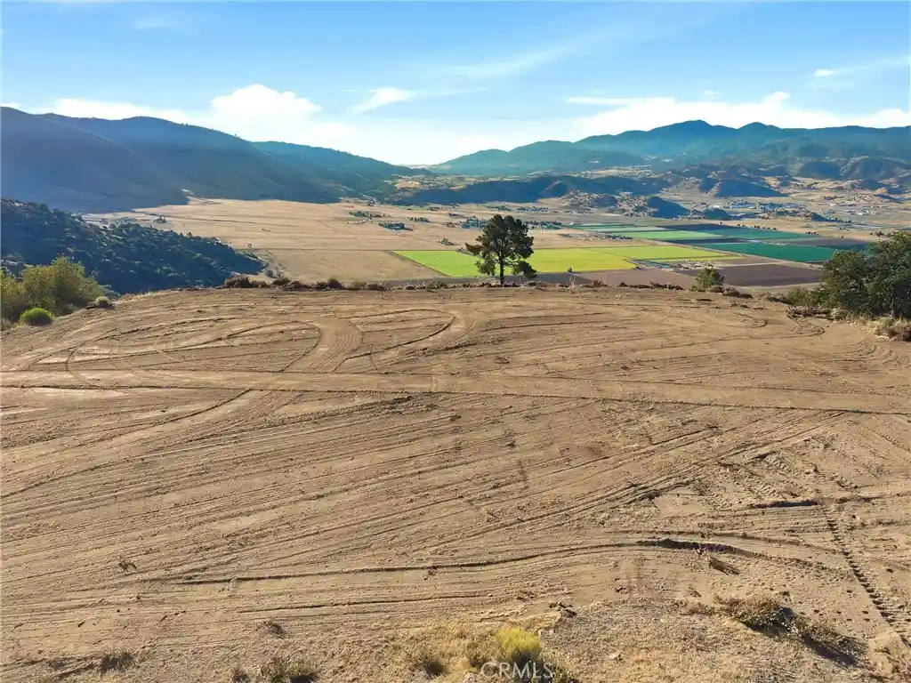 Photo 1 of Land for sale at 26400 Skyline Dr, Tehachapi, CA 93561 | MLS# HD26138569 | Listing updated on 2026-08-30