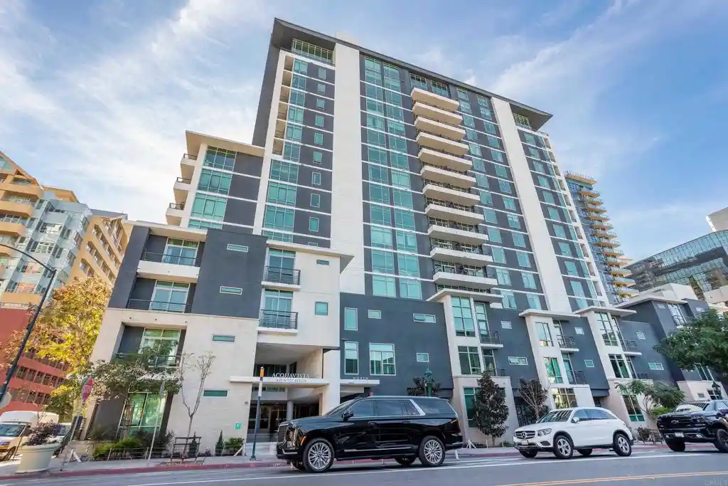 Photo 1 of Sale Pending at 425 W Beech St #856, San Diego, CA 92101 | MLS# NDP2606971 | Listing updated on 2026-08-20