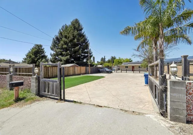 Photo 1 of Single family home for sale at 9 Hughes Rd, Watsonville, CA 95076 | MLS# ML82055255 | Listing updated on 2026-10-11