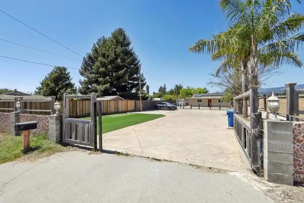 Photo 1 of Sale Pending at 9 Hughes Rd, Watsonville, CA 95076 | MLS# ML82055255 | Listing updated on 2026-10-30
