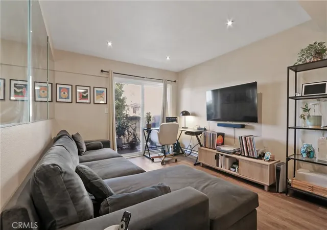 Photo 2 of Condo for sale at 460 Golden #104, Long Beach, CA 90802 | MLS# SB26160087 | Listing updated on 2026-09-30