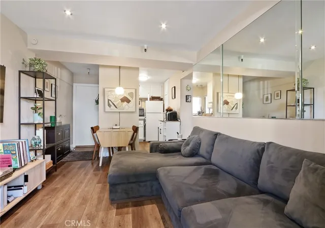 Photo 3 of Condo for sale at 460 Golden #104, Long Beach, CA 90802 | MLS# SB26160087 | Listing updated on 2026-09-30