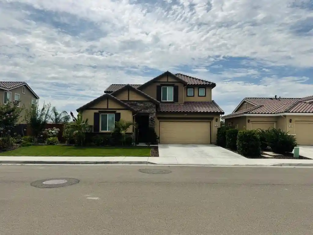 Photo 1 of Single family home for sale at 1952 Gus Villalta Dr, Los Banos, CA 93635 | MLS# ML82055278 | Listing updated on 2026-07-24
