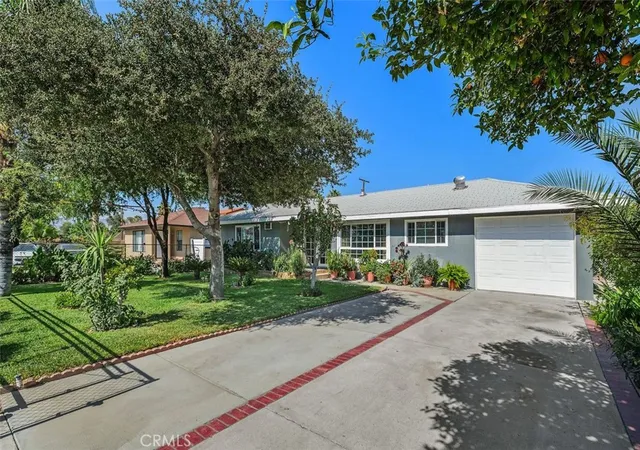 2nd image of 426 S State, Hemet, CA 92543 | MLS# IV26161286