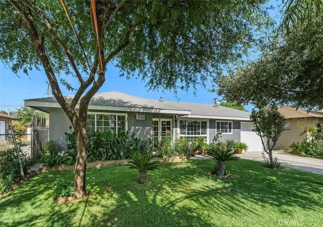3rd image of 426 S State, Hemet, CA 92543 | MLS# IV26161286