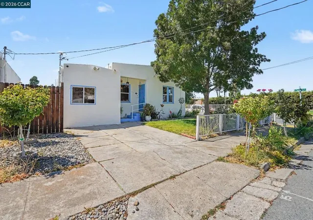 Photo 3 of Sale Pending at 1110 Laurel Ave, Pittsburg, CA 94565 | MLS# 41142627 | Listing updated on 2026-09-02