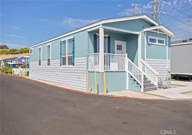 Photo 2 of Manufactured home for sale at 3030 Oceanside Blvd #14, Oceanside, CA 92054 | MLS# CV26160636 | Listing updated on 2026-10-11