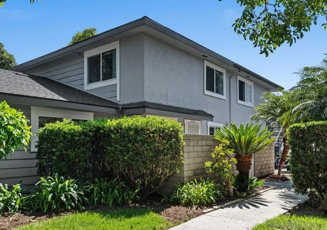 Photo 3 of Sale Pending at 16394 Del Oro Cir #135, Huntington Beach, CA 92649 | MLS# 260018105SD | Listing updated on 2026-09-29