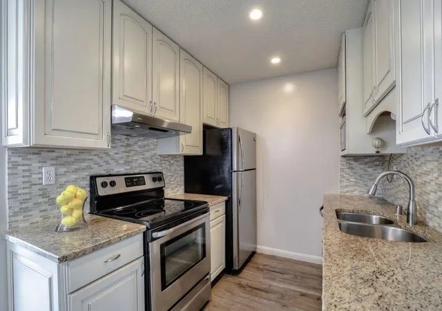Condo for sale at 1681 Alvarado Ave #10, Walnut Creek, CA 94597 | MLS# ML82052859