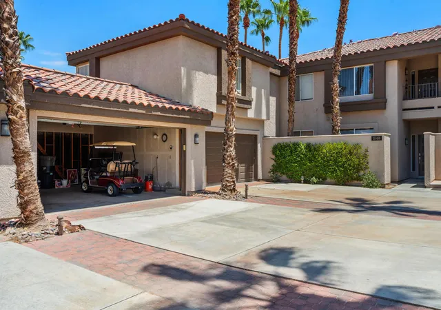 Photo 3 of Condo for sale at 55458 Laurel, La Quinta, CA 92253 | MLS# 219150639DA | Listing updated on 2026-10-02