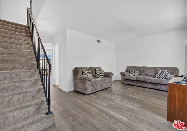 Condo for sale at 2680 La Paloma Cir, Thousand Oaks, CA 91360 | MLS# 26863237