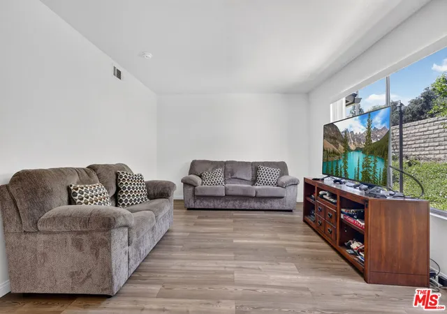 Photo 3 of Condo for sale at 2680 La Paloma Cir, Thousand Oaks, CA 91360 | MLS# 26863237 | Listing updated on 2026-10-08