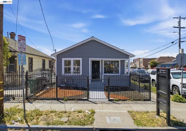 Photo 2 of Single family home for sale at 1100 Pennsylvania Ave, Richmond, CA 94801 | MLS# 41142642 | Listing updated on 2026-09-22