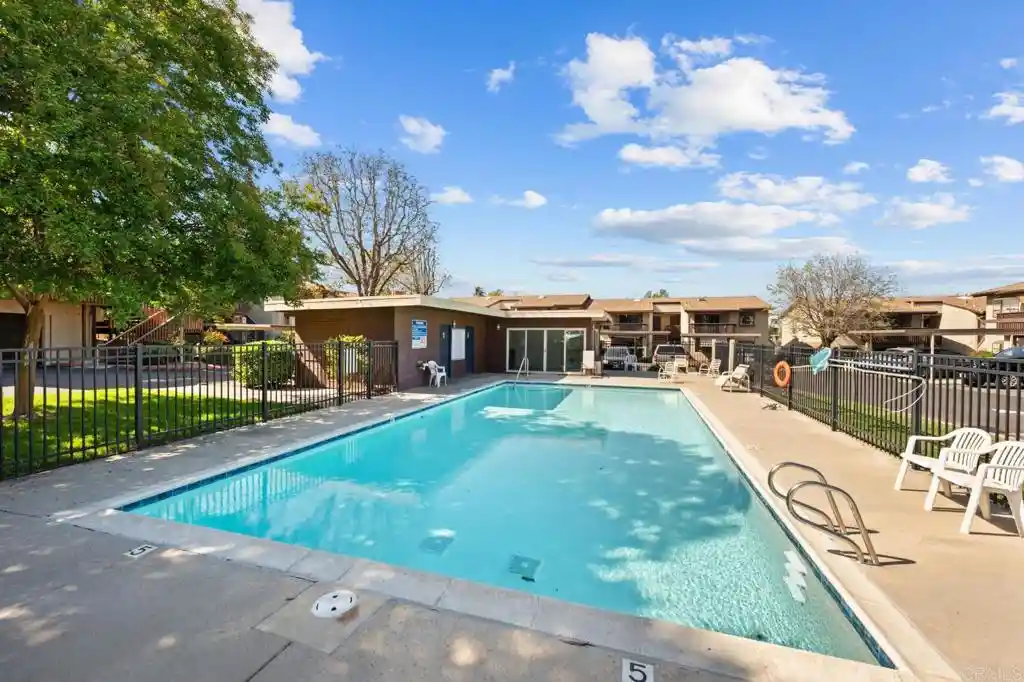 Listing Photo 24 - Condo for sale in 440 Citracado Pkwy located at 440 Citracado Pkwy, Escondido, CA 92025 - Unit #38