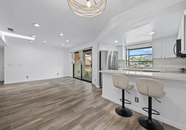 Listing Photo 3 - Condo for sale in building located at 440 Citracado Pkwy, Escondido, CA 92025 - Unit #38